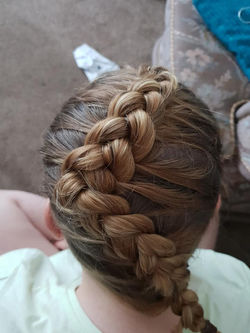 Zigzag braid by Emma