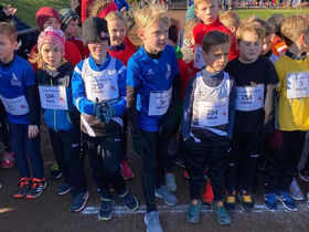 Eine kleine Gruppe LAV-Athleten nahm am 26.02.23 am 4. Xantener Stadioncross teil.