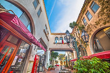 Shopping center in Santa Barbara, California.jpg