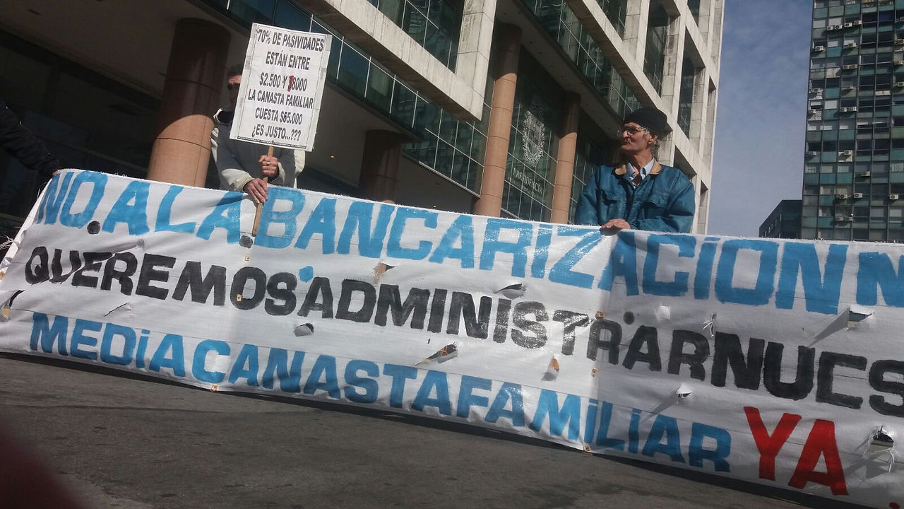 Jubilados ante Presidencia