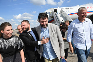 Moscú: Rusia y Ucrania realizan con éxito el histórico intercambio de prisioneros