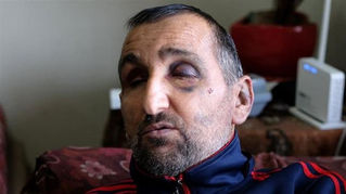 Palestina ocupada:
Soldados israelíes golpean a un hombre ciego
