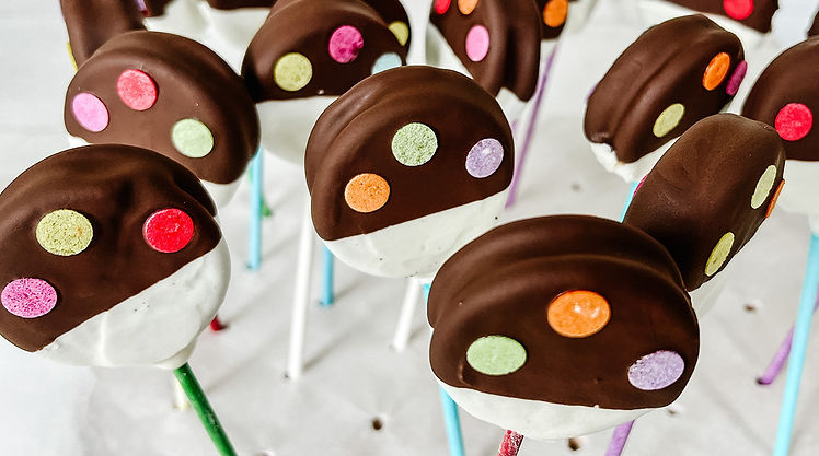 Oreo Pop Decorated