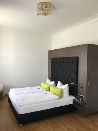 Badhotel Zimmersanierung