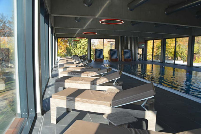 Neubau Schwimmbad