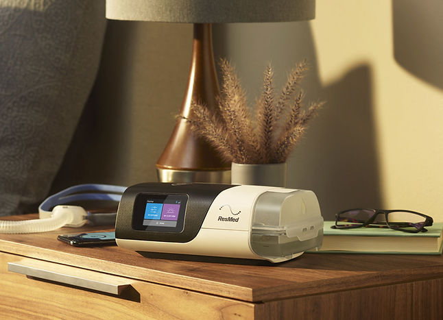 sleep-apnea-airsense-11-airsense-11-nightstand-day.jpg
