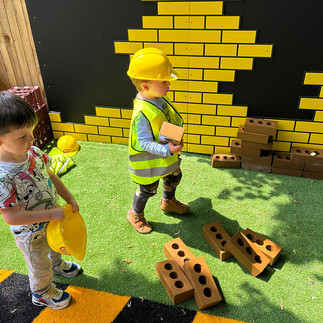 playground eyfs construction 