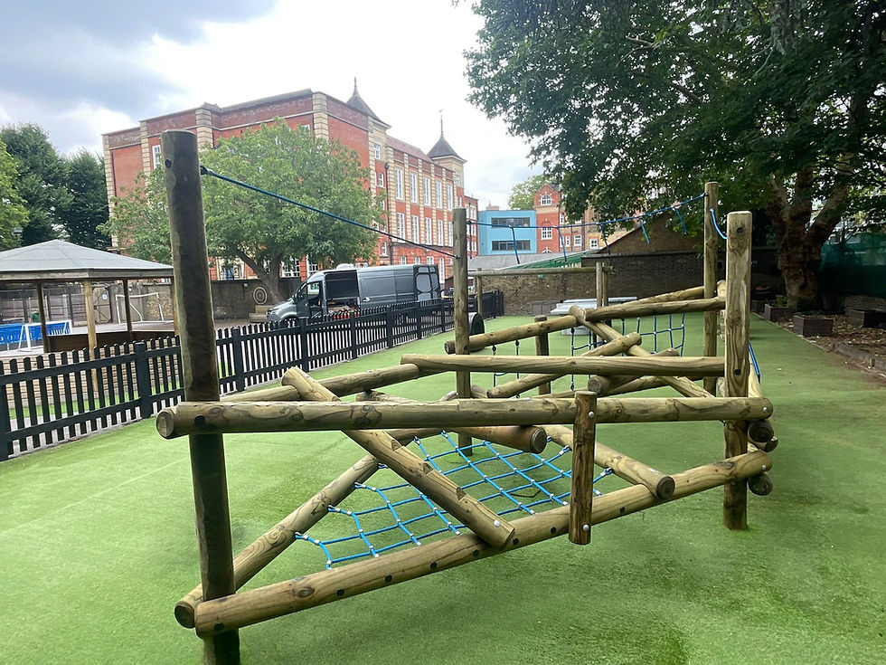 Oliver Goldsmith Primary School, Southwark.jpg