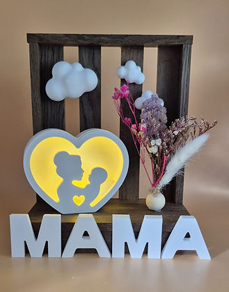 Holzaufsteller mit Herz und Mama Schriftzug