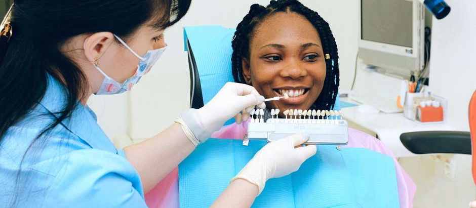 O que significa a coloração do seu dente? Descubra!