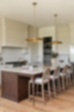 dynasty-homes-kitchen-island-bar-seating-quartz-countertop-10622-nw-80th-ave-johnston-iowa