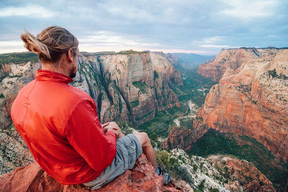 Observation-Point-via-East-Mesa-Trail-Su