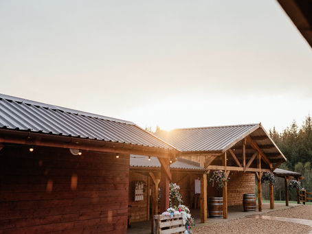 The Perfect Barn Wedding Venue at Eden Leisure Village: A Glasgow-Friendly Gem