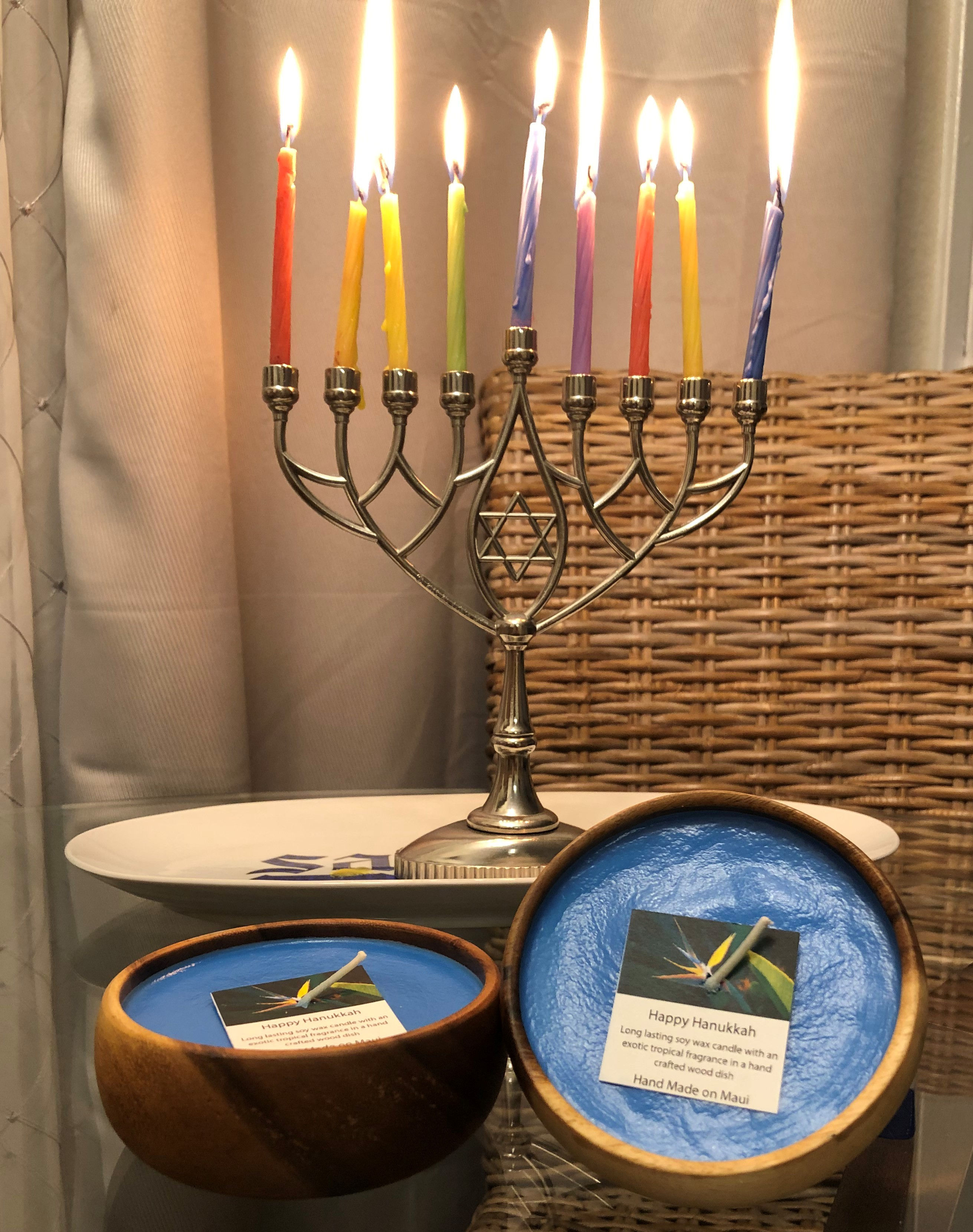 Blue Hanukkah Soy Wax Candle in a Monkeypod Wood Bowl. Smells like fresh baked donuts sprinkled with sugar and cinnamon