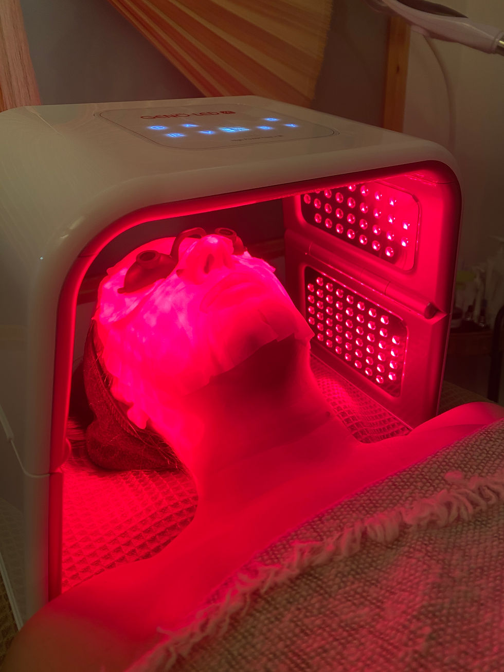 LED light therapy - red