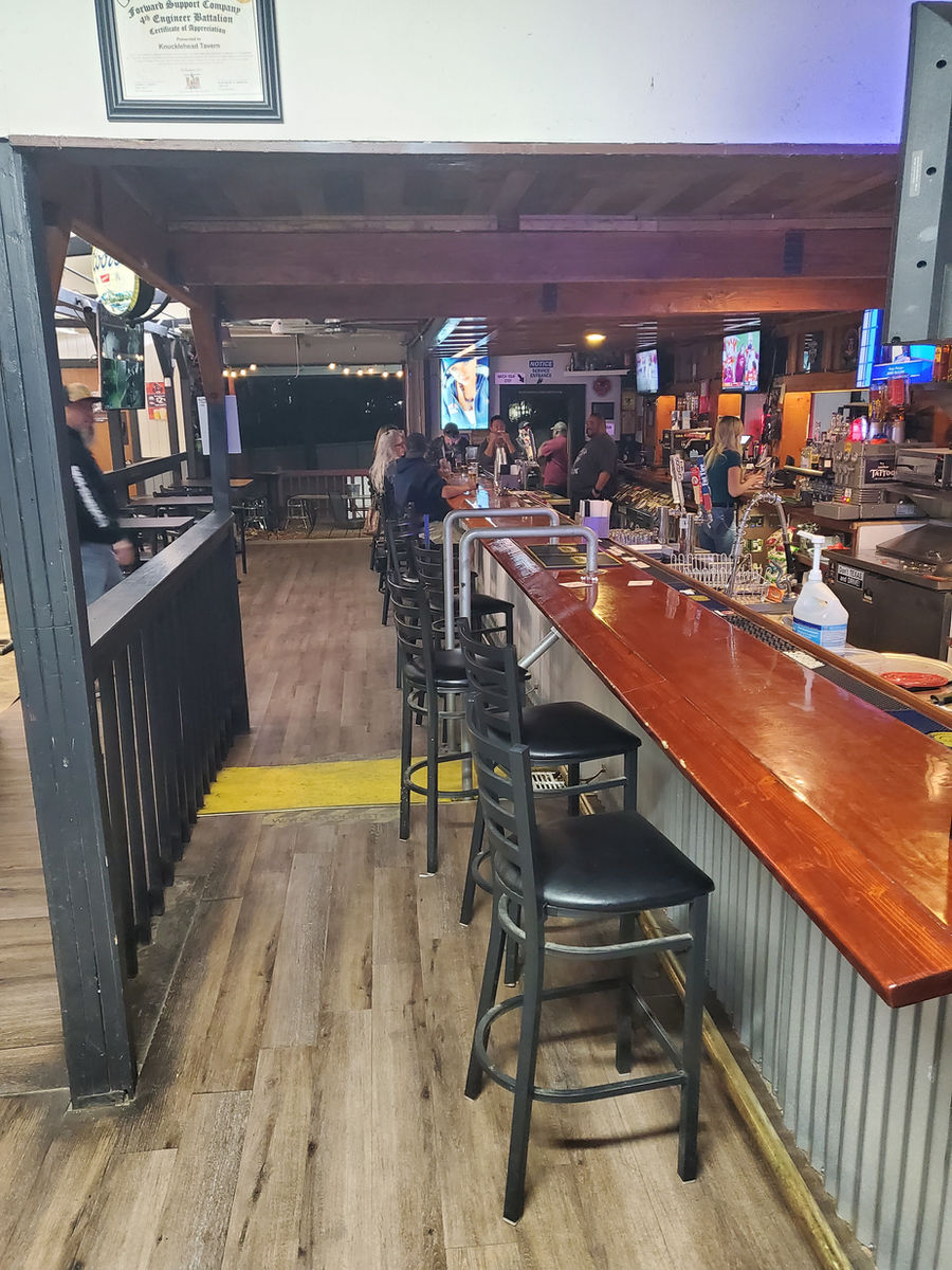 Knucklehead Tavern