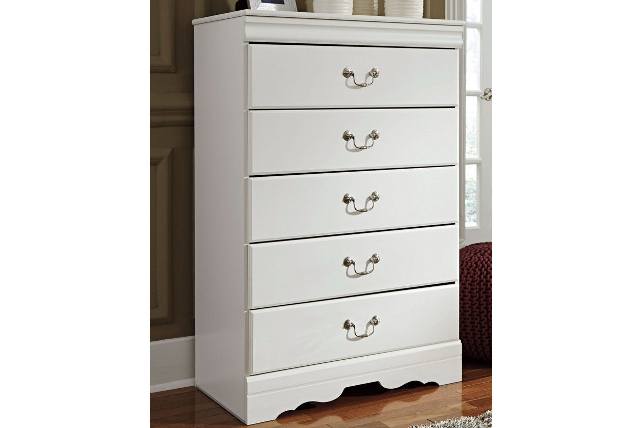 Anarasia Chest of Drawers