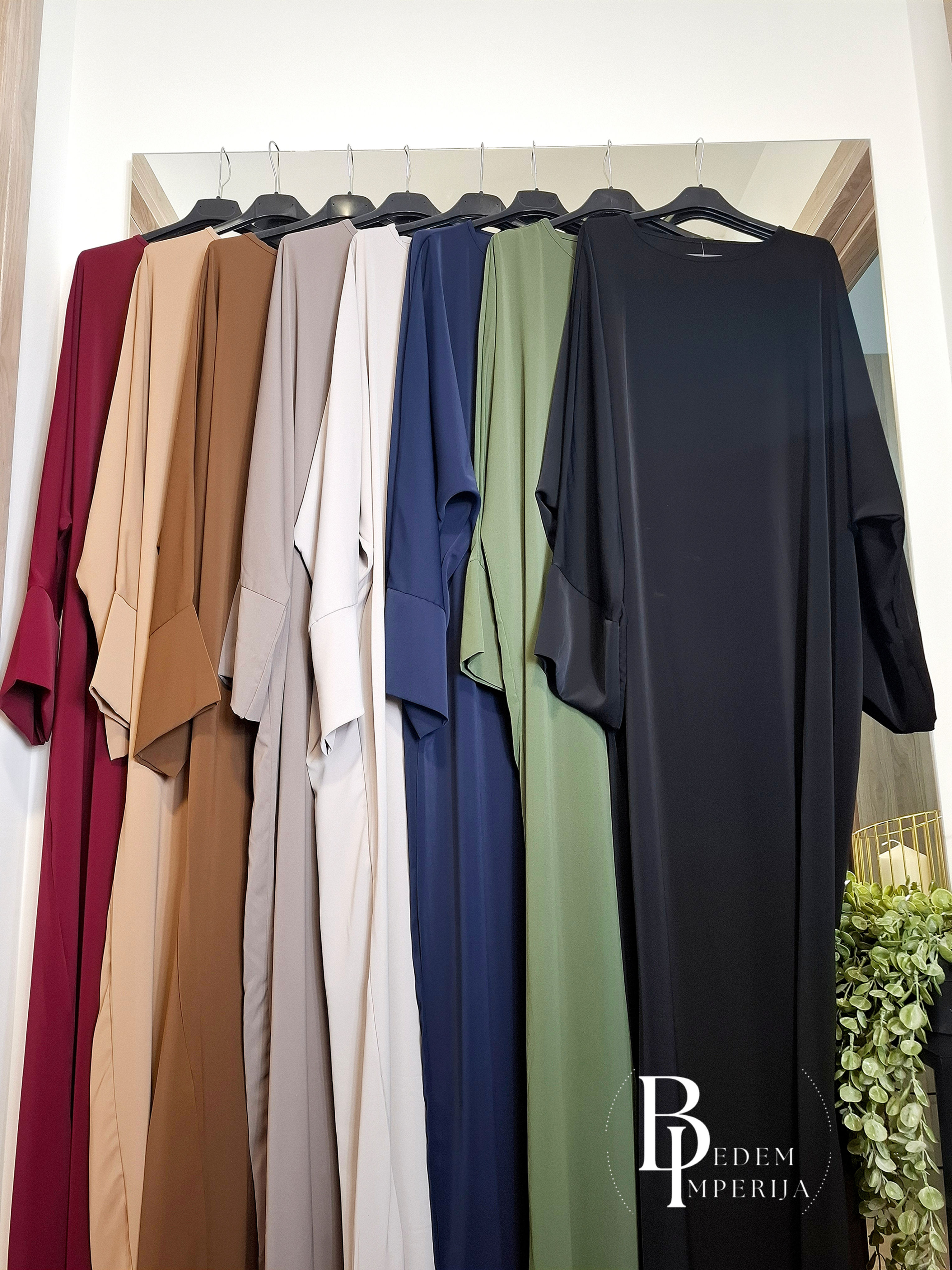 Obleka za visoke Malika ''kraljična''