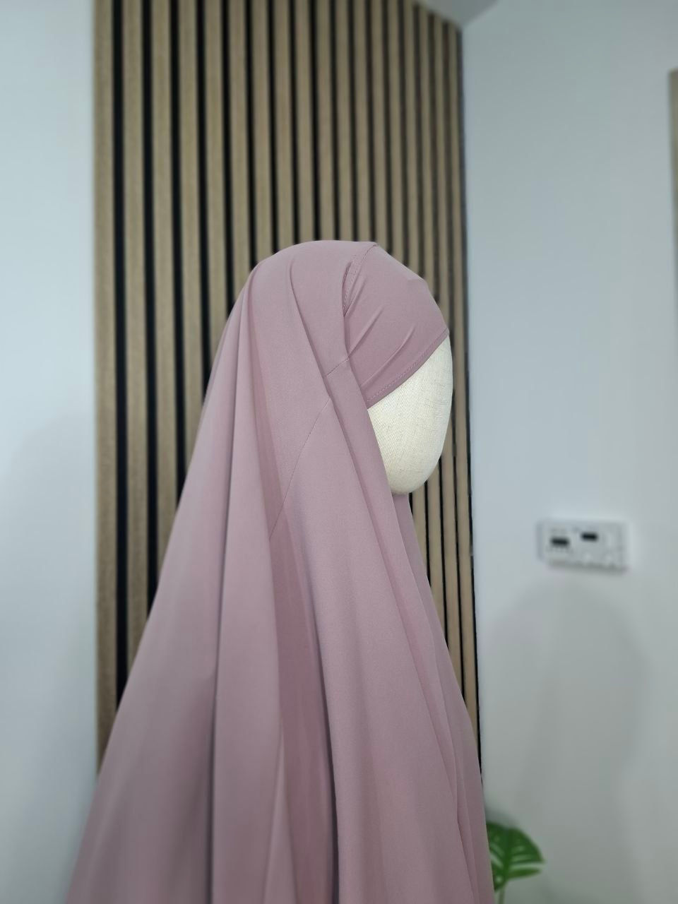 Thumbnail: Khimar dolgi - Malika