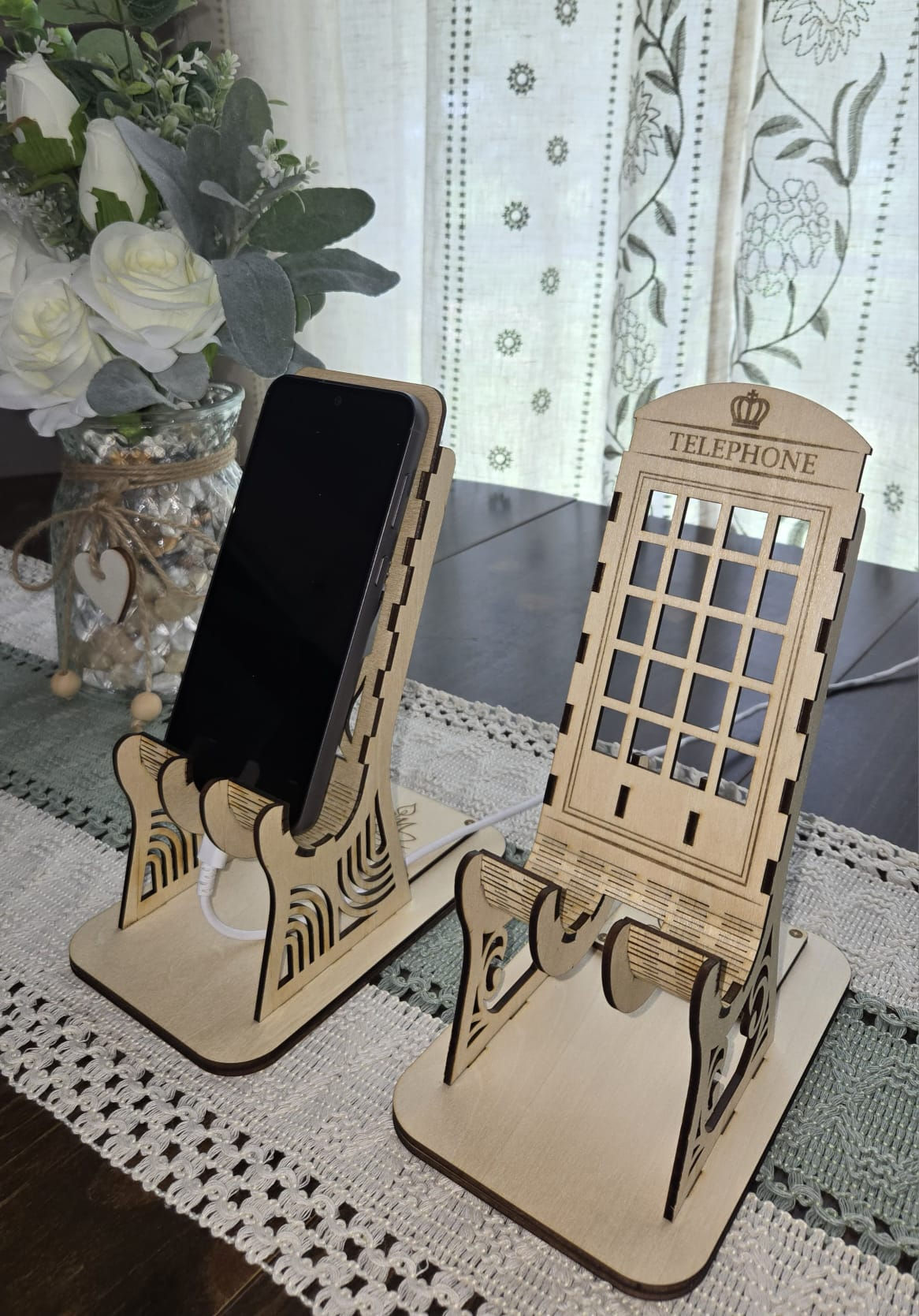 Cell Phone Holder Cabin
