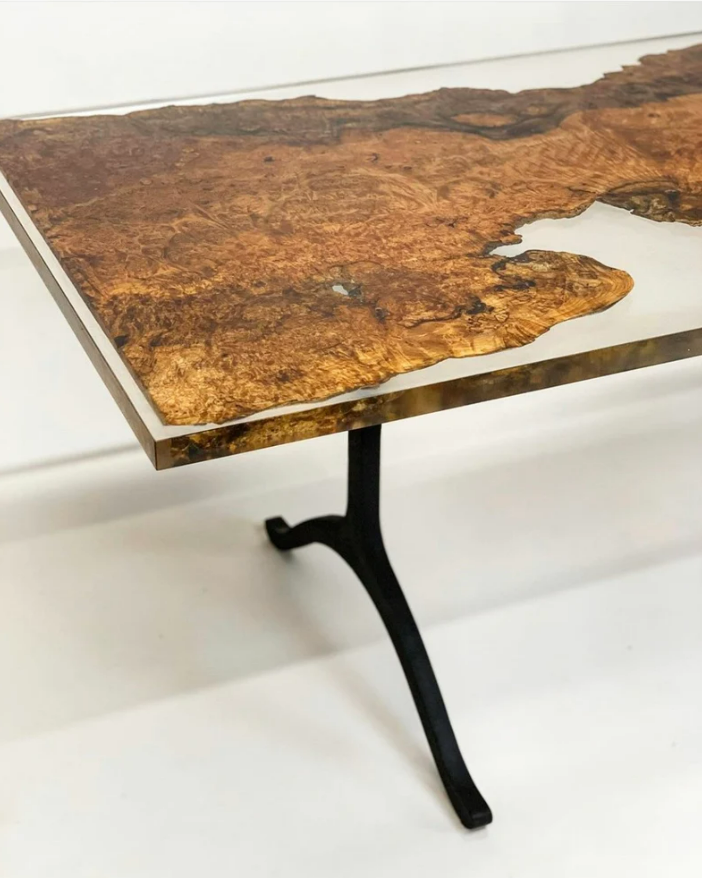 縮圖：Epoxy River Table