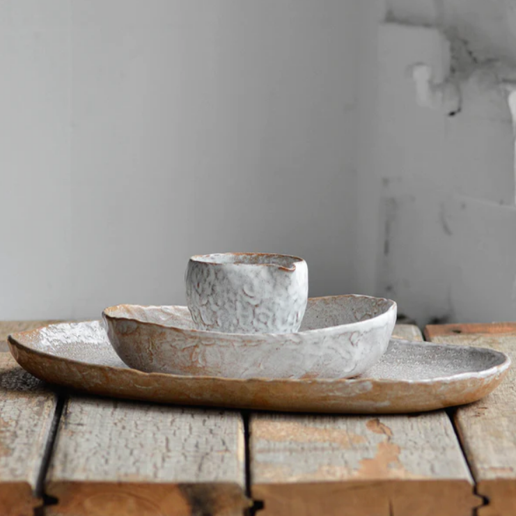 थंबनेल: Rustic Stoneware Serving Essentials Set