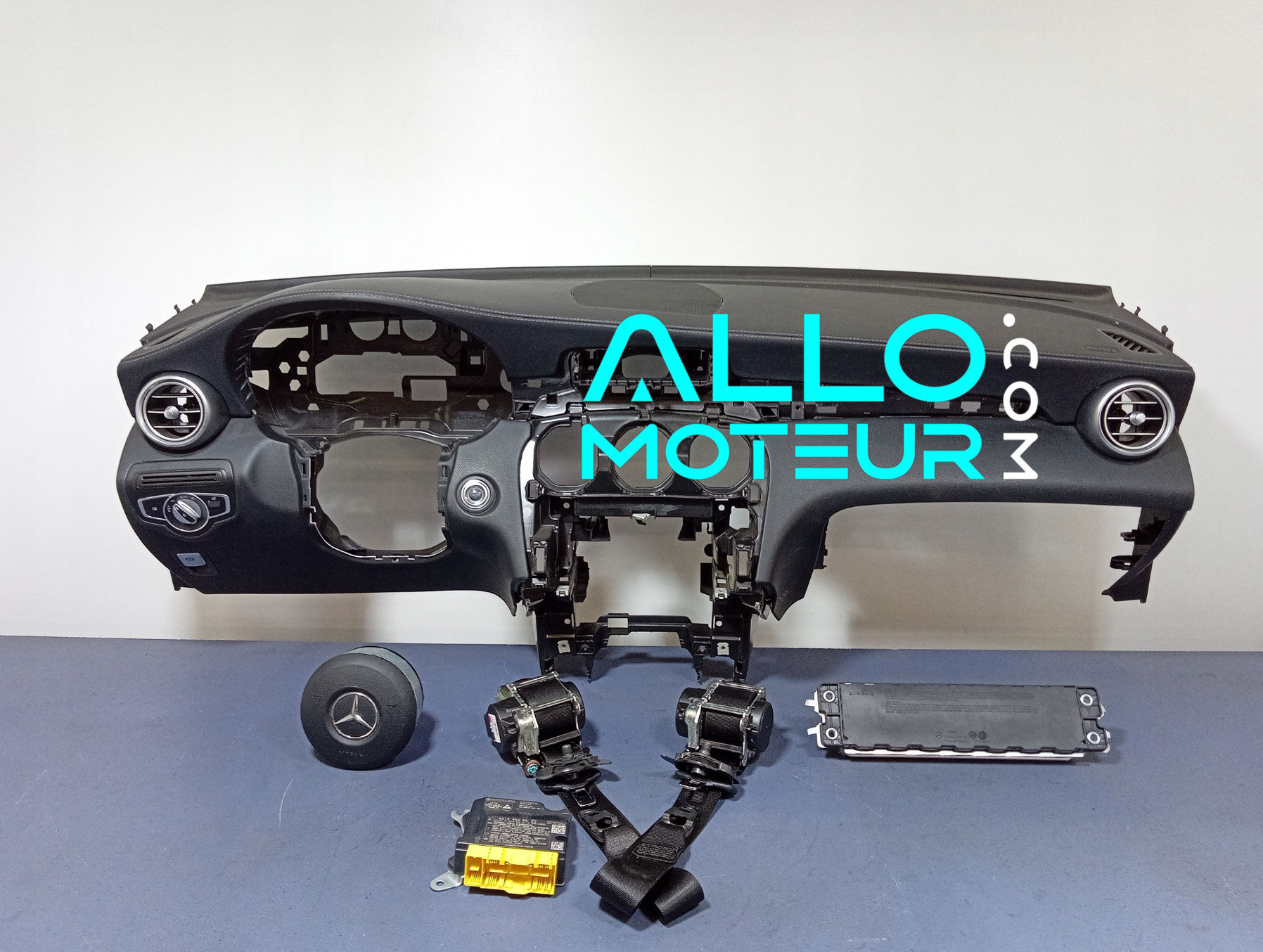 Tableau de bord complet MERCEDES GLC W253