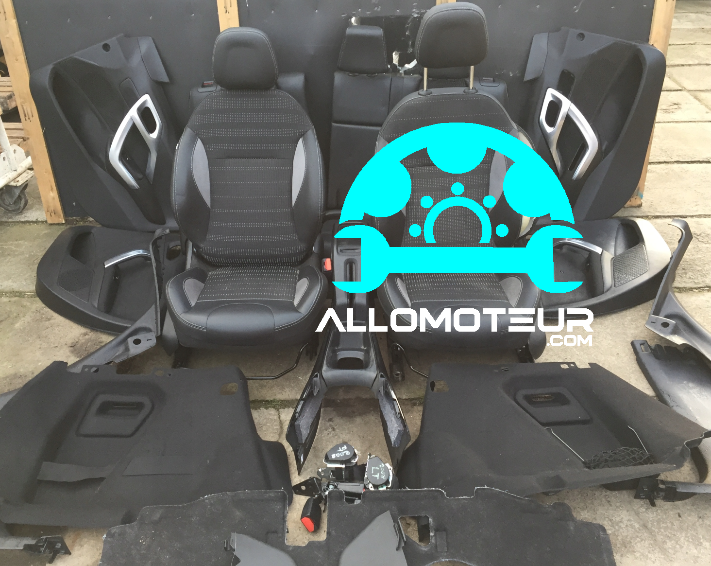 Intérieur complet PEUGEOT 2008 2019