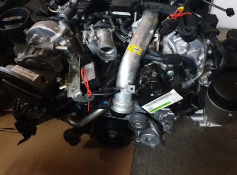 Miniature : Moteur complet MERCEDES Classe S 3.0 CDI 235 cv ( Type W221 ) 642930