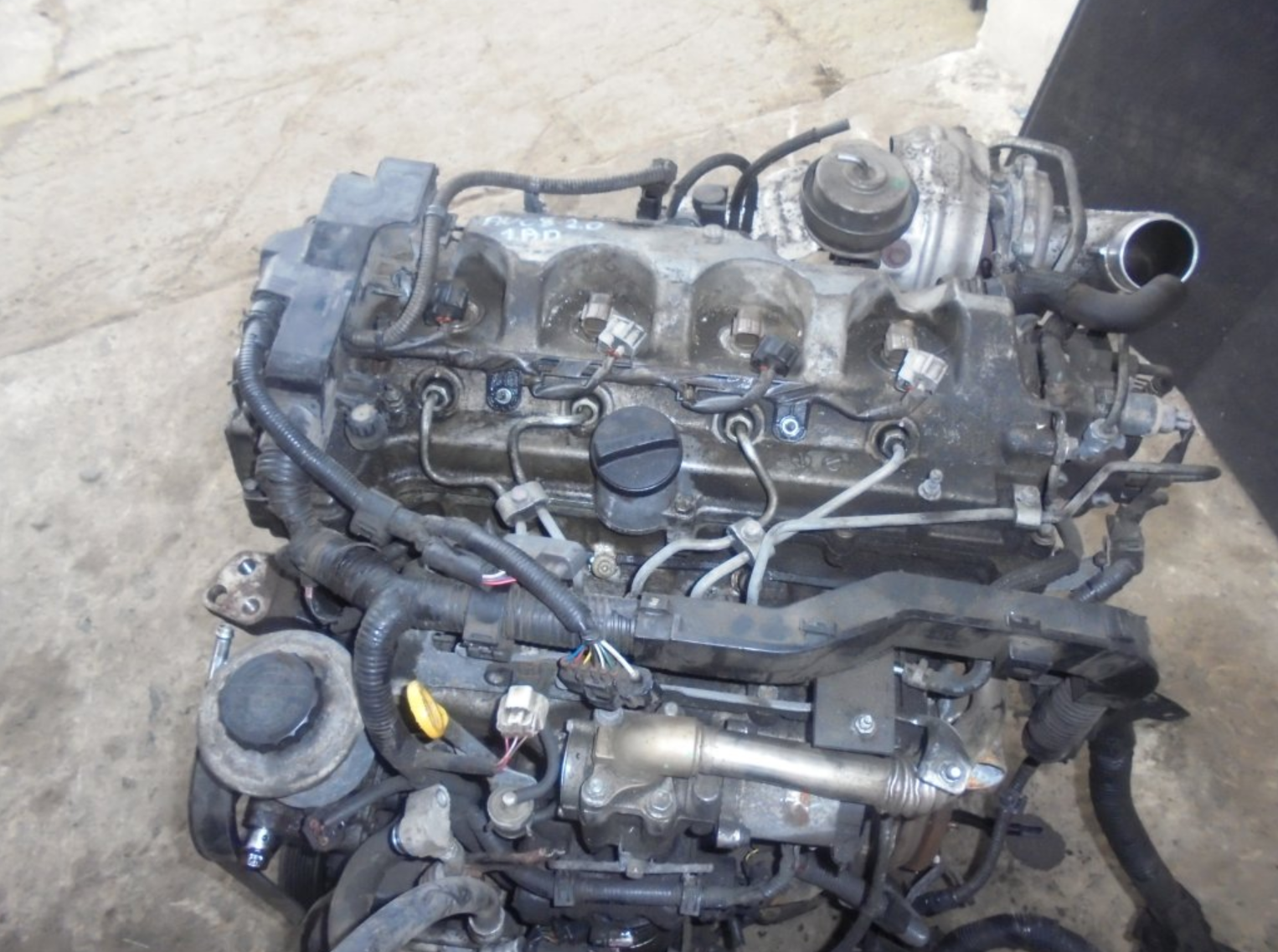 Moteur complet TOYOTA AVENSIS T25 2,0 D4D 126cv