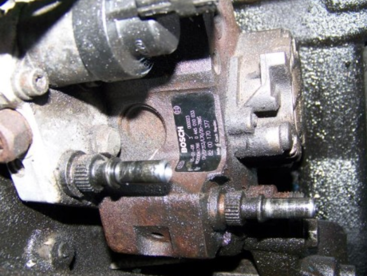 Thumbnail: Moteur complet RENAULT Espace IV 2.2 dCi 150cv G9TS743 G9T743