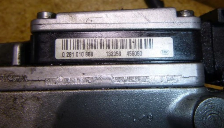 Miniature : Pompe d´injection Nissan Patrol GR Y61 ZD30 3.0D