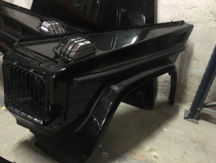 Thumbnail: Face avant complète Mercedes-Benz Classe G ( Type 463 )