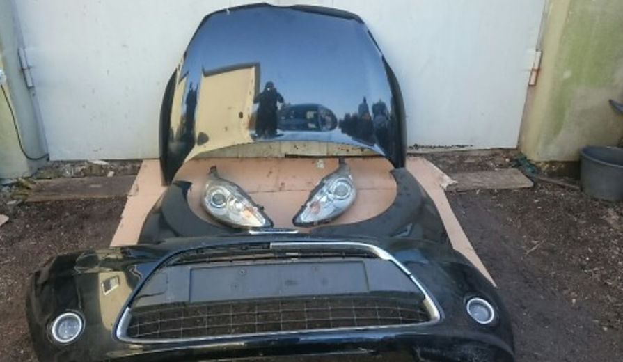 Volledige voorkant Ford Fiesta mk7