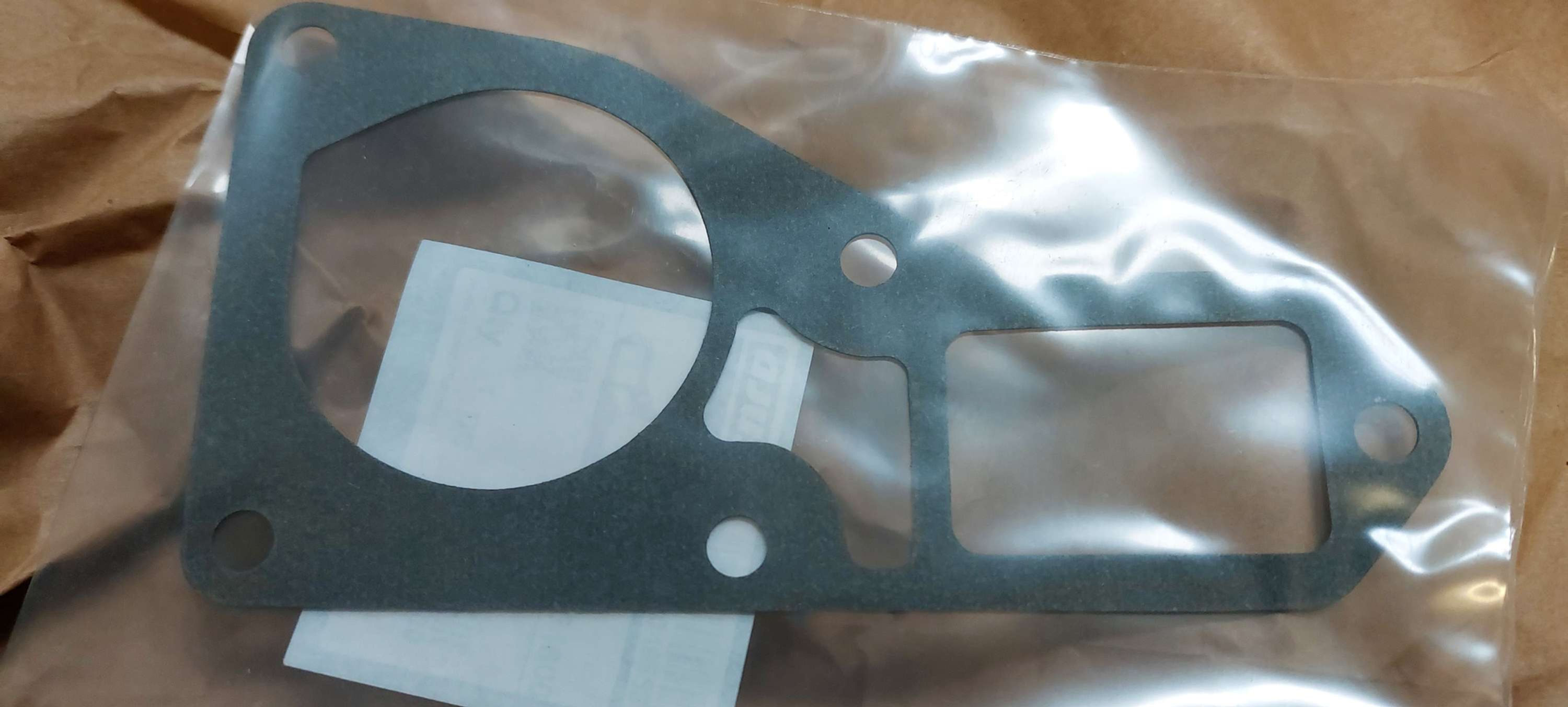 J7/J9 water pump gasket petrol engine 