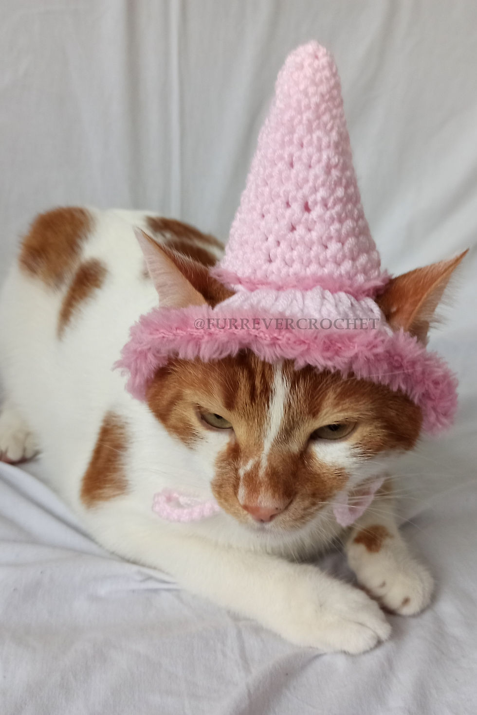 Küçük resim: Tüylü Pembe Cadı Şapka Örgü Kedi Köpek Şapkası