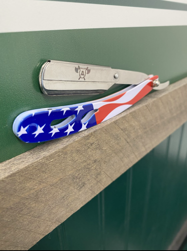 Freedom Flag Straight Razor | The Grizzly Den