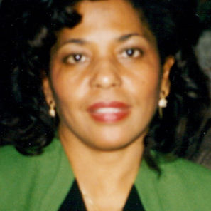 Evelyne Dambreville