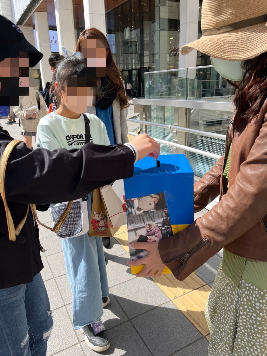 募金活動(有楽町・大阪)の活動写真 - 6fd3a4 35aaf54e885540a6ad62fd0c0903a451~mv2