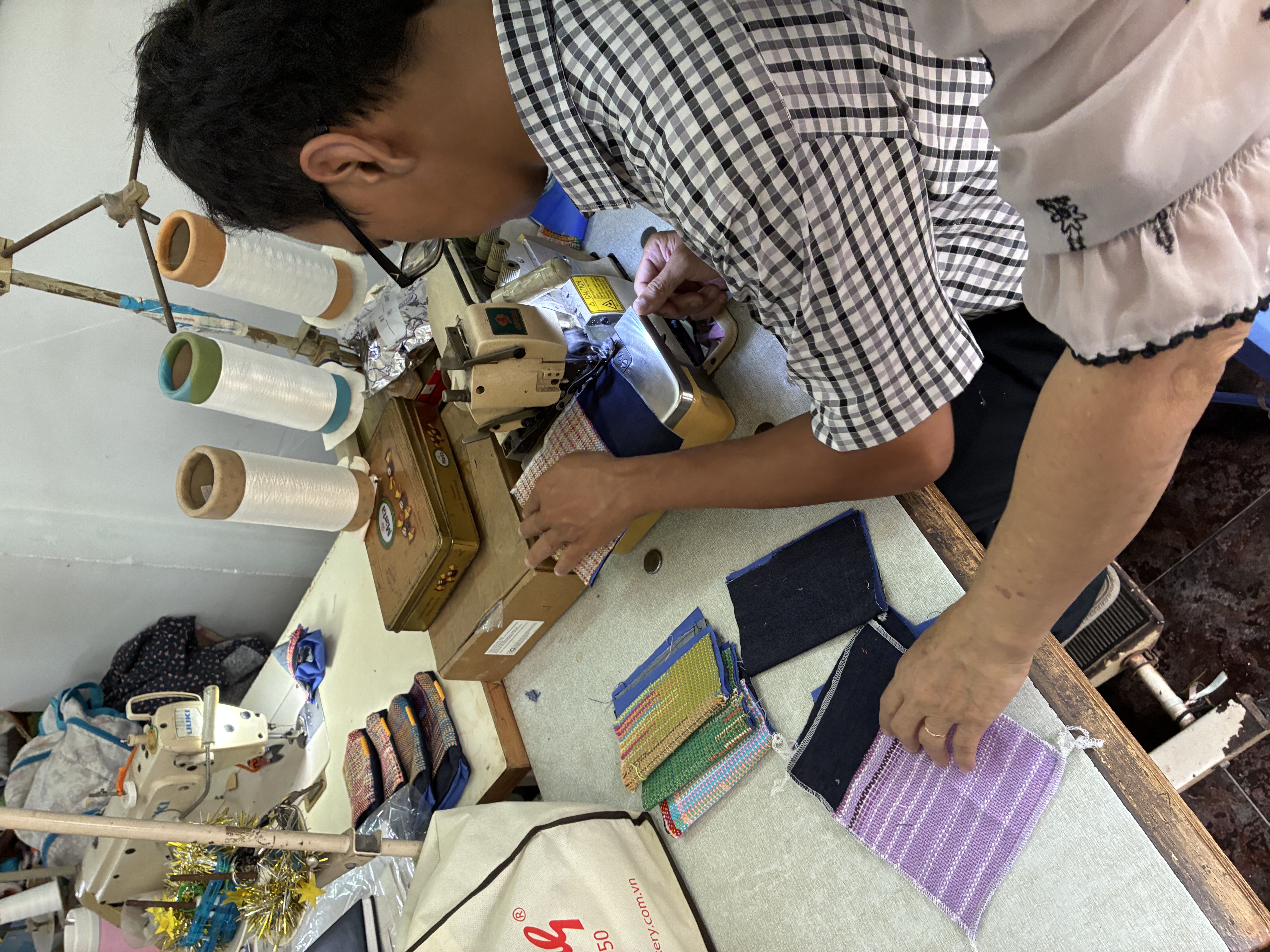 ベトナム障碍者作業所訪問の活動写真 - 6fd3a4 aad9c12bdacc489eb3c21f851a840b98~mv2