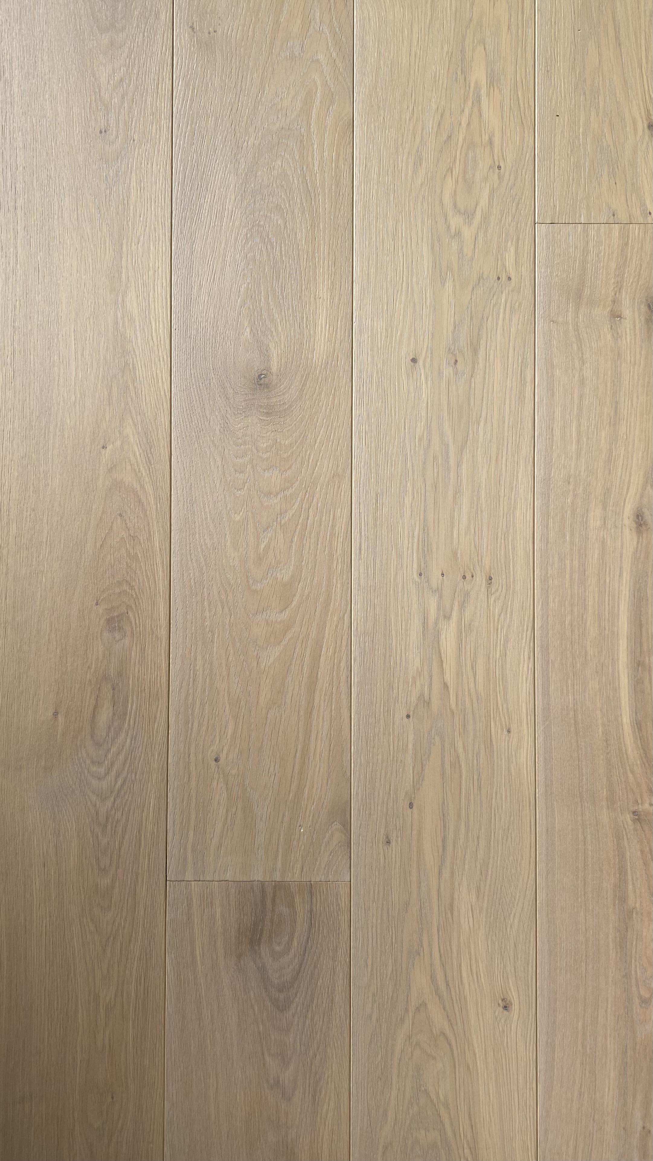 White/Grey Brushed
European Oak 
180x21mm
Rustic A+ grade
Product code: WF190 


