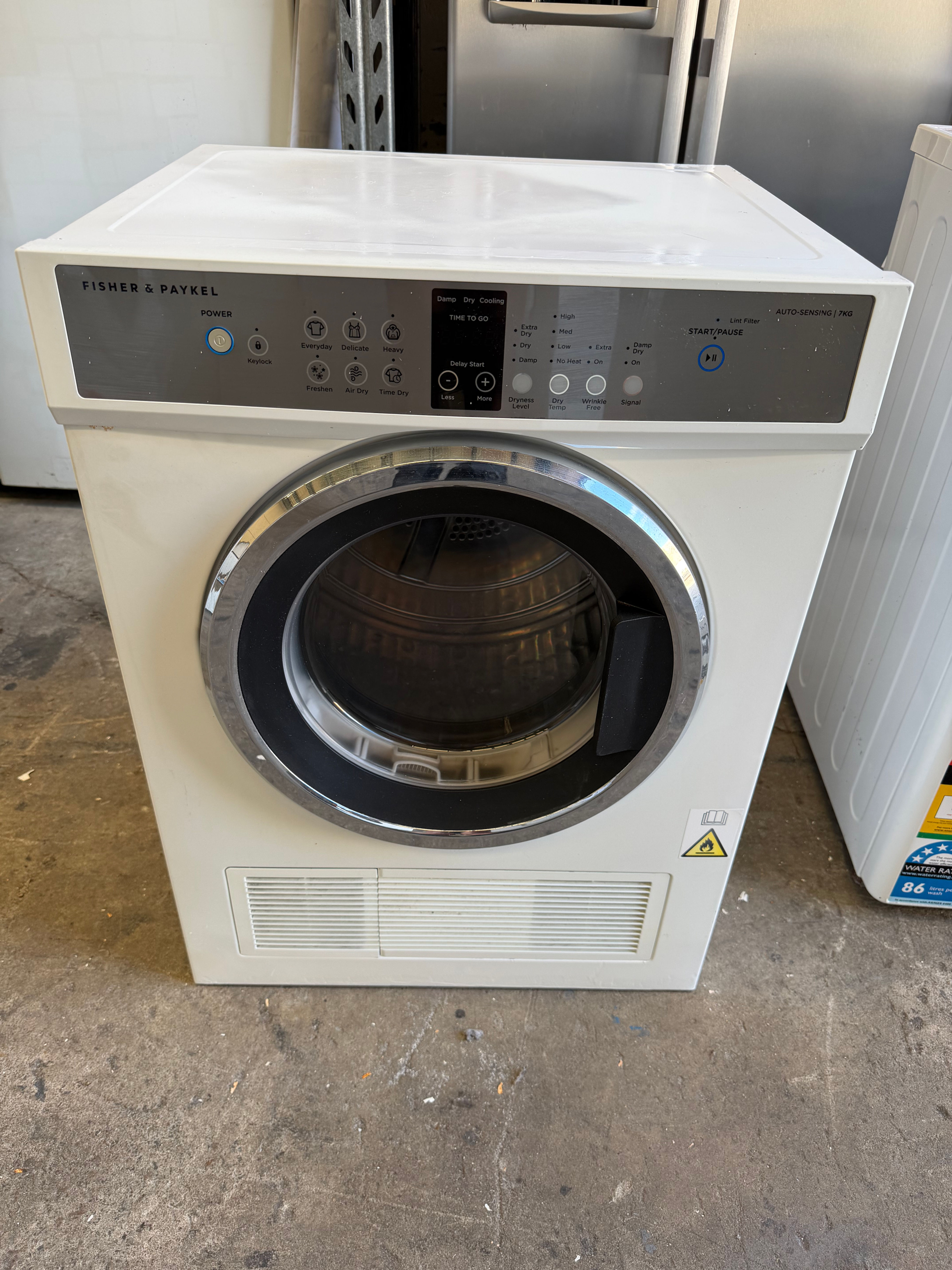 7kg Fisher & Paykel Tumble Vented Dryer (DR578)