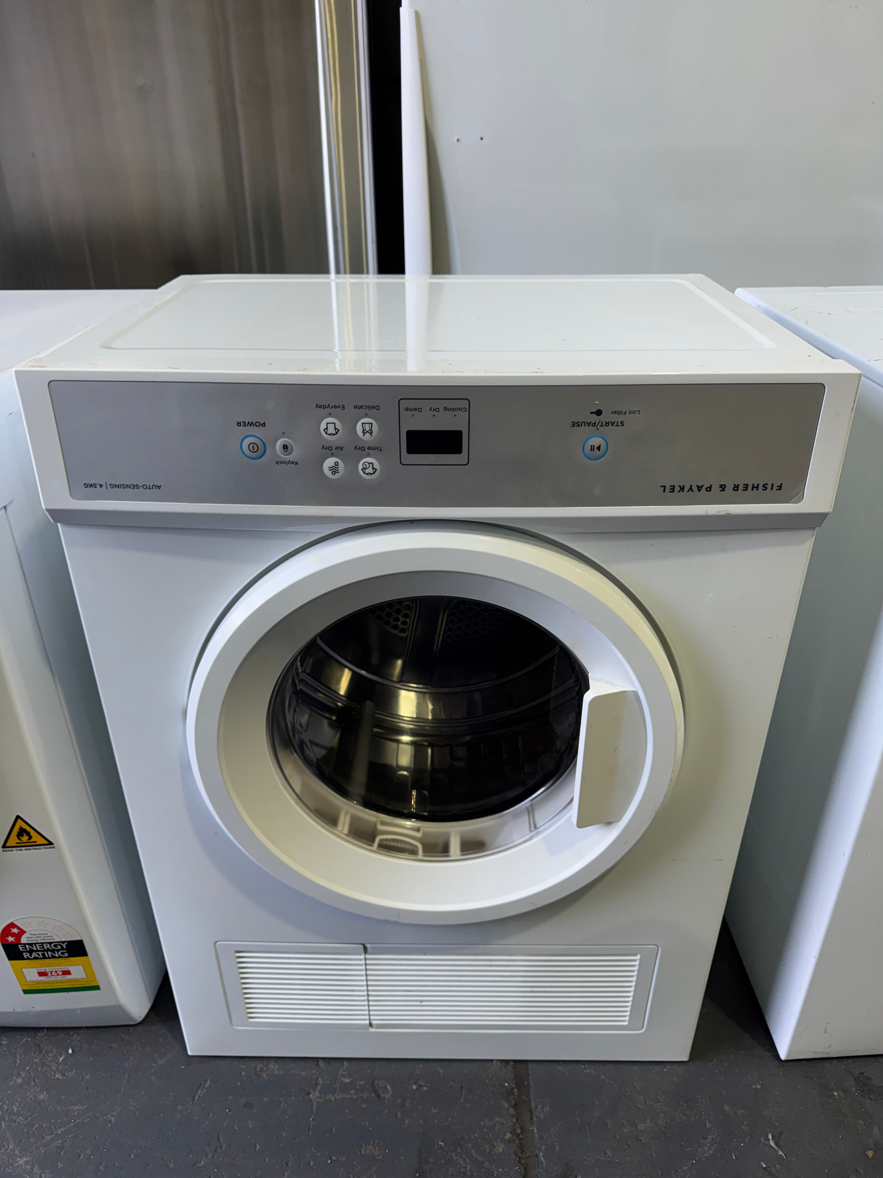 4.5kg Fisher & Paykel Vented Dryer (DR698)