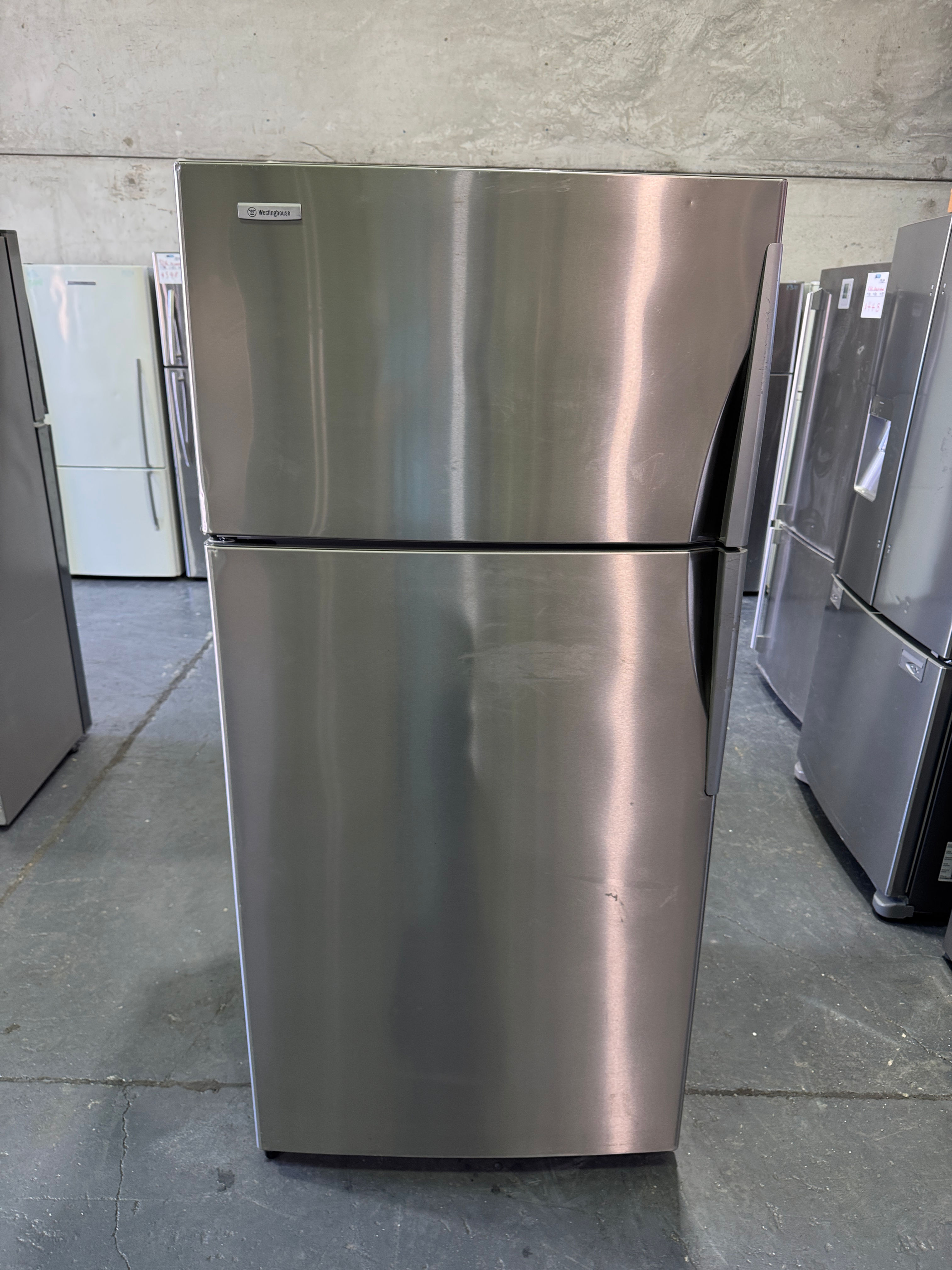 520L Westinghouse Top Mount Stainless Steel (F1361))
