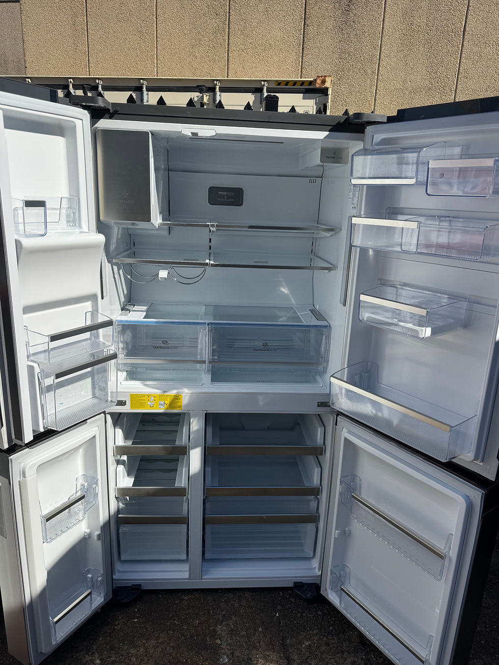 Thumbnail: 680L Electrolux Quad Door Fridge (F991)