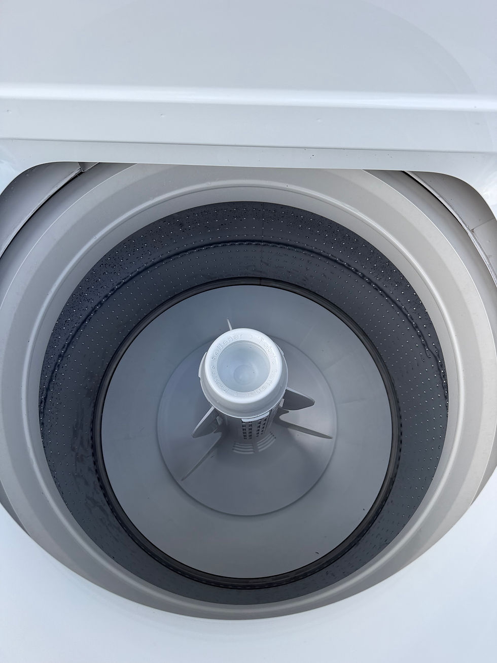 Thumbnail: 10kg Fisher & Paykel ‘WashSmart’ Top Loader (TL1622)