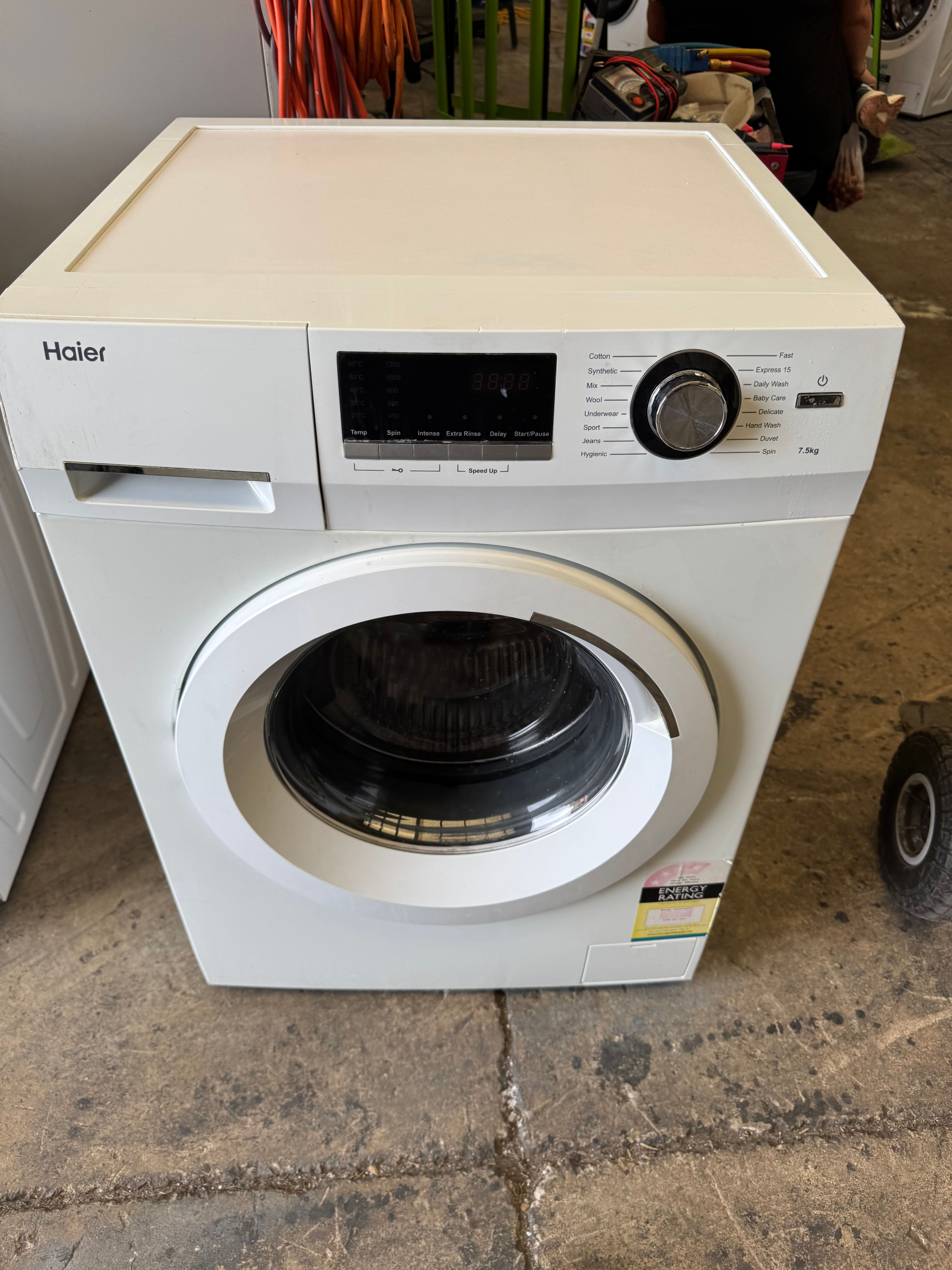 7.5kg Haier Front Loader (FL1075)
