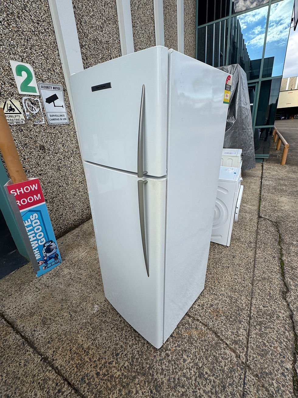 Thumbnail:  411L Fisher & Paykel Top Mount Fridge (F1086)