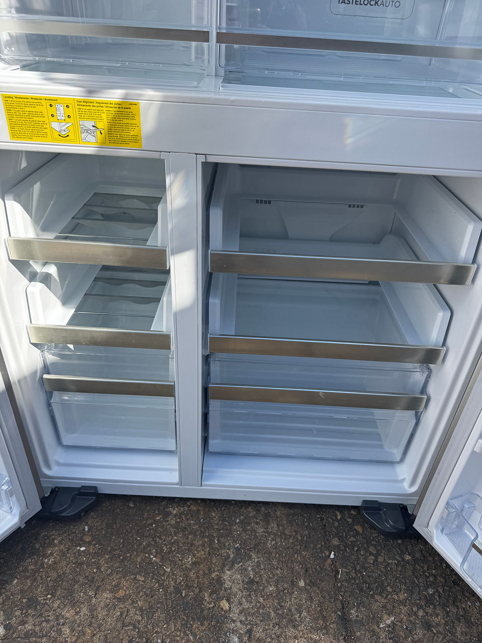 Thumbnail: 680L Electrolux Quad Door Fridge (F991)