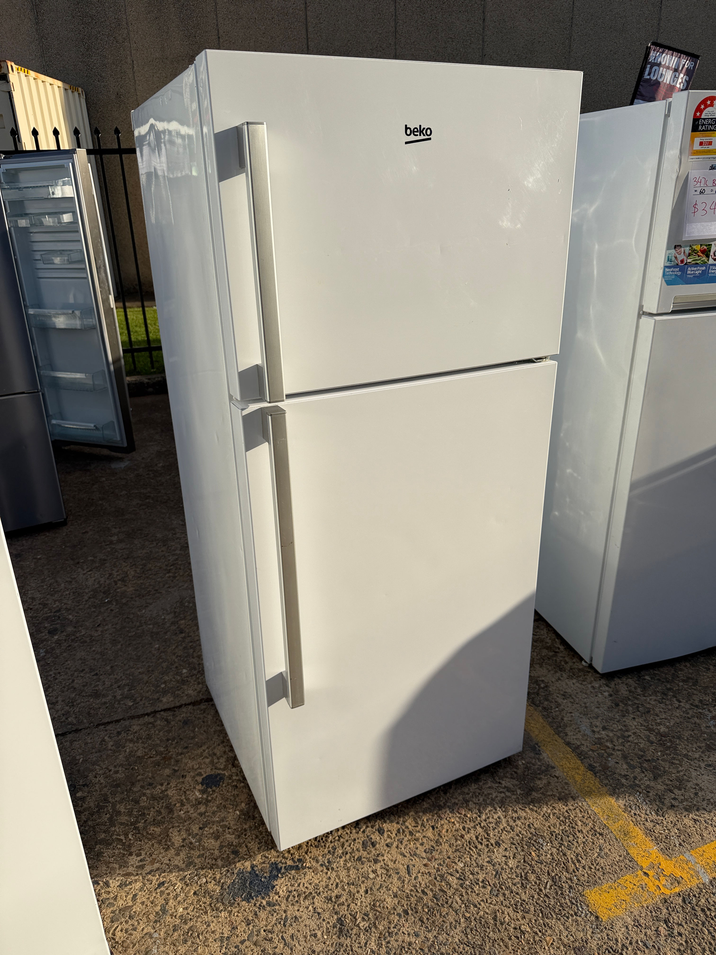 510L Beko Top Mount fridge (F1024)